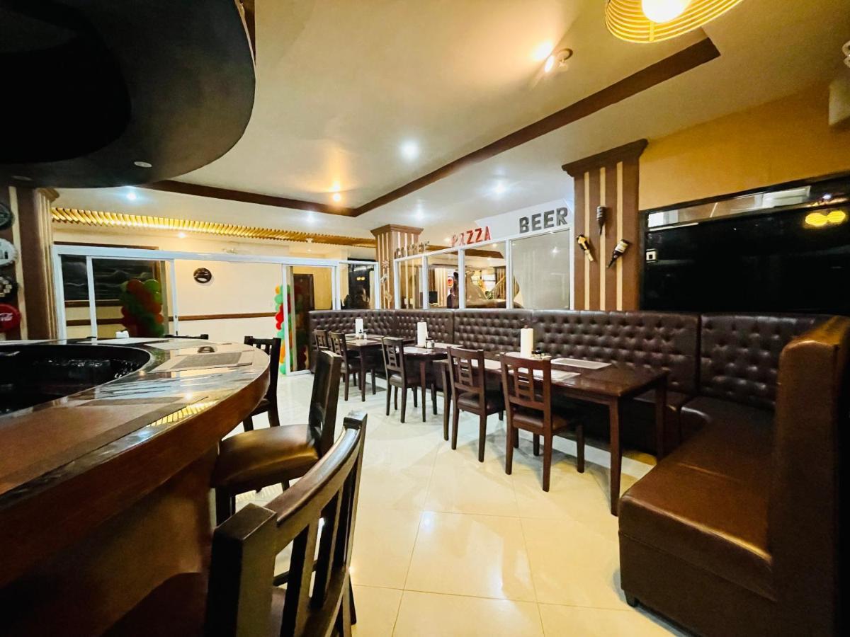 Drake Hotel Angeles City Zewnętrze zdjęcie